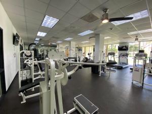 Palestra o centro fitness di Amazing Ocean View! 10 floor Parking included