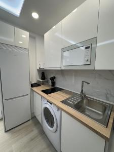 Una cocina o zona de cocina en Apartamento Andalucía 33 Derecha