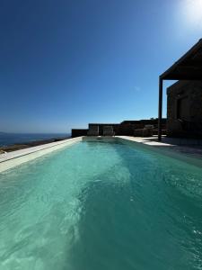 Bazén v ubytovaní Thermyes Villas 3 with private pool alebo v jeho blízkosti