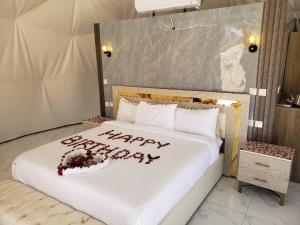 Postel nebo postele na pokoji v ubytování Cuzy bubbel luxury