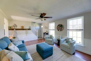 Billede fra billedgalleriet på The Willowberry House with Deck and Grill! i Harkers Island