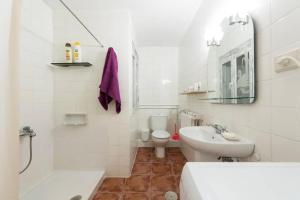Koupelna v ubytování Loft luminoso y espacioso al lado de Las Canteras
