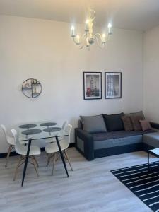 Posedenie v ubytovaní Apartament Mikolowska 9 + 6 fotografií