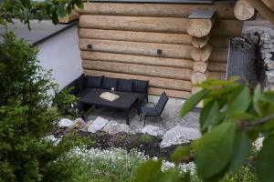 Posezení v ubytování Tiefenbach-Chalet