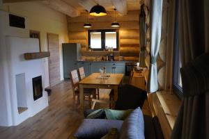 Posezení v ubytování Tiefenbach-Chalet