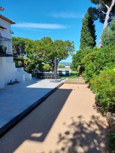 Gallery image of Villa Les Bruyères Sarrazine in Cavalaire-sur-Mer