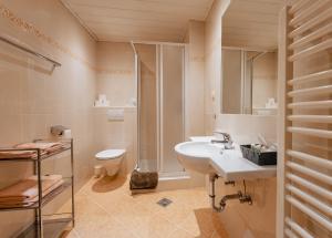 A bathroom at Postwirt