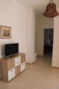 A television and/or entertainment centre at Villa Maria