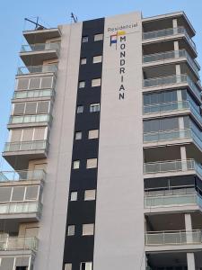 Budynek, w którym mieści się apartament