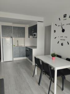 Kuchyň nebo kuchyňský kout v ubytování Apartamentos CH 2