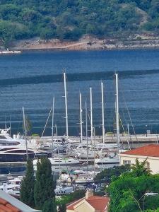 Φωτογραφία από το άλμπουμ του VanjAna 2 σε Denovici +14 φωτογραφίες