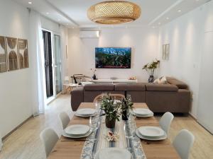 Posezení v ubytování Beachfront apartment Suncana