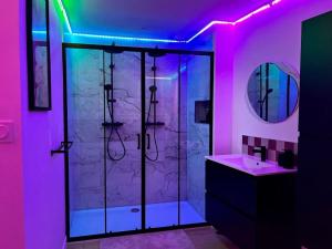 Et badeværelse på La parenthèse amoureuse + 17 billeder