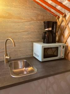 Gallery image of Yurta Arco Iris in Riba-Roja De Turia