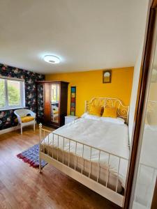 Fotografie z fotogalerie ubytování Full house for up to five people Family friendly free parking pets welcome LGBTQ friendly v destinaci Tralee