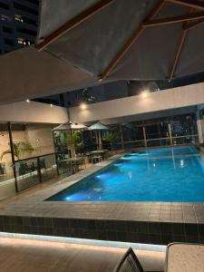 Πισίνα στο ή κοντά στο Flat em Boa Viagem no Rooftop 470