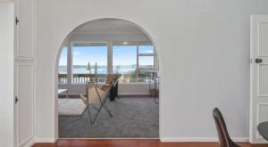 Gallery image of Kiwi Holiday Home with a View in Auckland