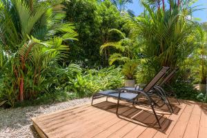 Port Douglas Apartments - Adults Only Oasis外面的花园