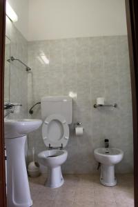 Kúpeľňa v ubytovaní Hotel Rallye