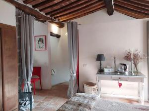 Fotografie z fotogalerie ubytování Romantic & Charming appartamento in centro storico Cuore di Toscana v destinaci Monterotondo