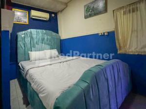 Gallery image of Central Guest House 2 & Bar RedPartner in Cilacap