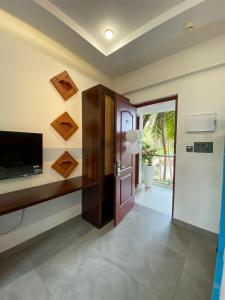 Kuchyň nebo kuchyňský kout v ubytování DownTown Hostels - Anjuna