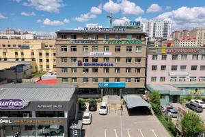 Budova, kde se kapslový hotel nachází
