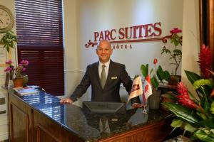 Gallery image of Parc Suites Hotel in Montreal