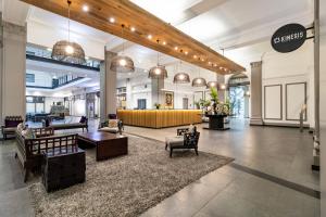 Χώρος καθιστικού στο 2 bedroom unit in Cape Town City Centre +27 φωτογραφίες