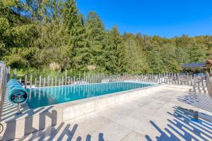 A piscina em ou perto de Bajsova domačija