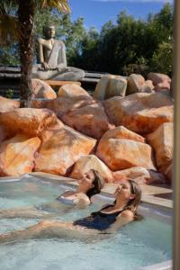 Bazén v ubytování Thermae Grimbergen Hotel nebo v jeho okolí