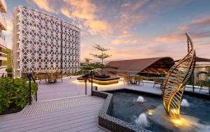 Hilton Port Moresby Hotel & Residences内部或周边的泳池