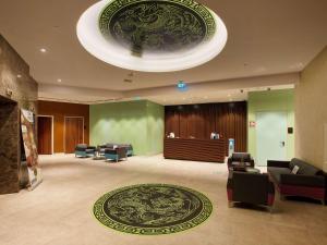 Uma área de estar em ibis Styles Istanbul Merter