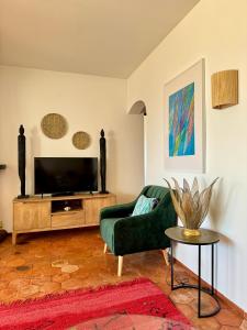 Et tv og/eller underholdning på Santa Lucia Sea View