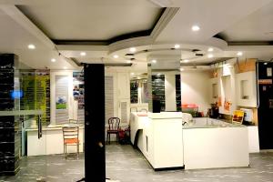Posezení v ubytování Hotel Crystal Deluxe at New Delhi Railway Station