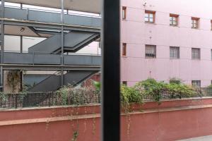 Budynek, w którym mieści się apartament
