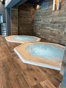 Zdjęcie z galerii obiektu Blue Mare Dubai Kasprowicza 20B, FREE Pool, Sauna, Parking, Fitness w Kołobrzegu