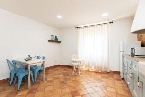 Kuchyňa alebo kuchynka v ubytovaní Origens III - Rústico moderno apartamento