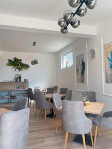 Φωτογραφία από το άλμπουμ του Apartments and rooms SMILE στο Μόσταρ +32 φωτογραφίες