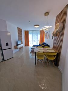 Nhà bếp/bếp nhỏ tại Апартамент МеГи