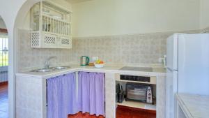 Kuchyňa alebo kuchynka v ubytovaní Casa El Paraiso Montecorto by Ruralidays