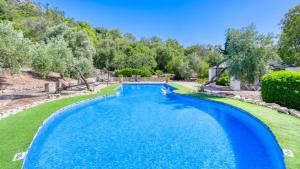 Bazén v ubytovaní Casa El Paraiso Montecorto by Ruralidays alebo v jeho blízkosti