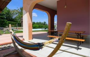 Κήπος έξω από το Awesome Home In Castel Colonna Di Mont