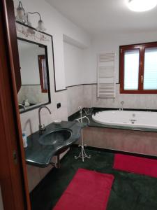Koupelna v ubytování Casa di Lu’