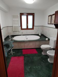 Koupelna v ubytování Casa di Lu’