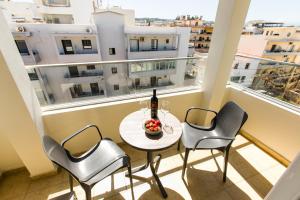 Balkón nebo terasa v ubytování Cosmos Hotel