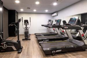 Posilňovňa alebo fitness centrum v ubytovaní President Hotel Athens