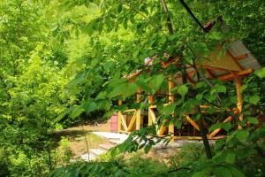 Vrt ispred objekta Opus 11 Dilijan