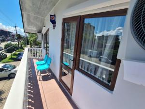 Un balcon sau o terasă la Guest House Rustaveli