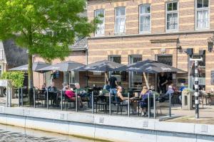 Majutusasutuse Hotel Over de Brug külastajad